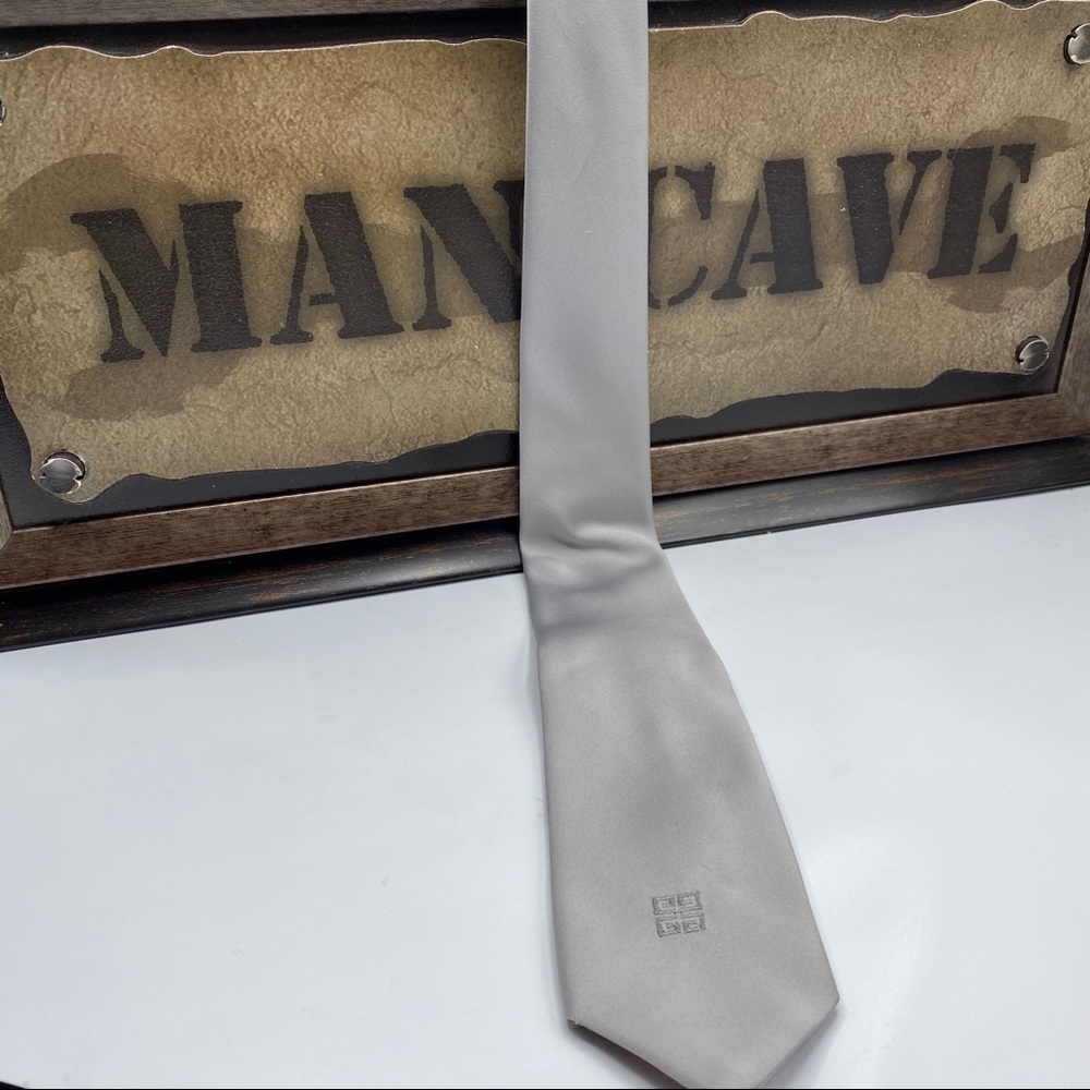 Givenchy Silver Grey Tie‎